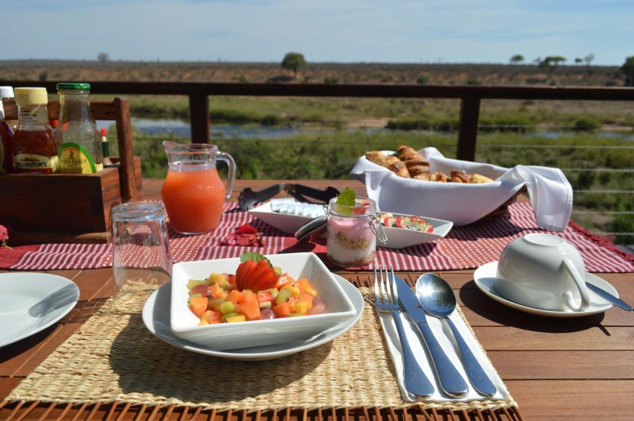 Buckler'S Africa Lodge Kruger Park Komatipoort Exterior photo